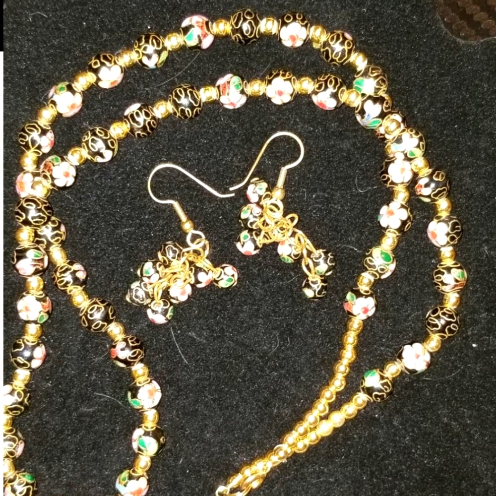 Cloisonne Beautiful Vintage Beaded Necklace + Earrings